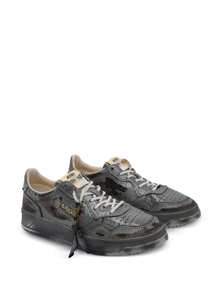 Sneakers grigie Super con logo 