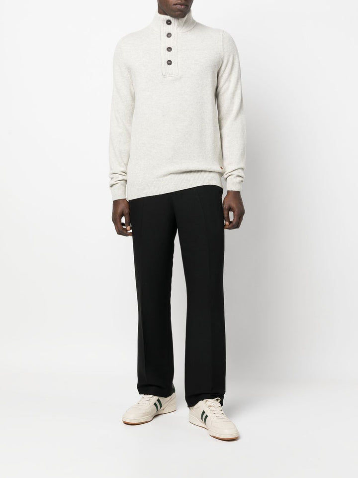 Maglione perla con Bottoni 