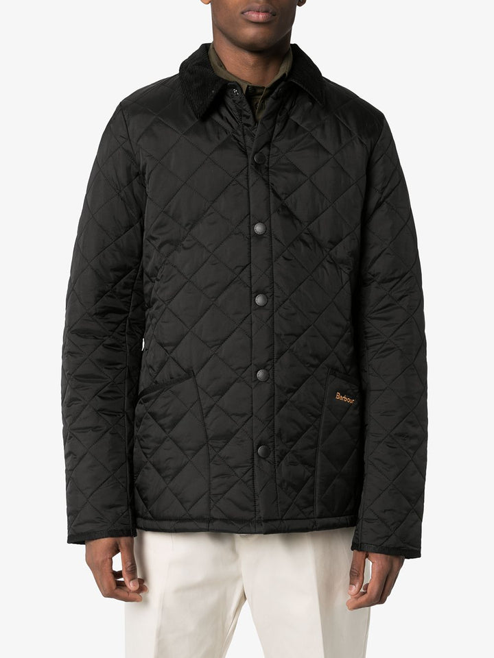 Piumino nero con logo frontale 