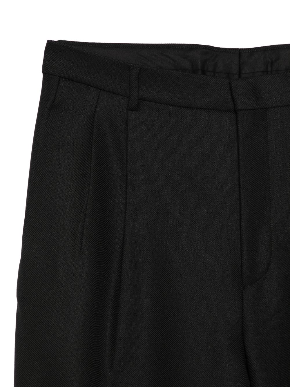 Pantaloni neri affusolati con pieghe 