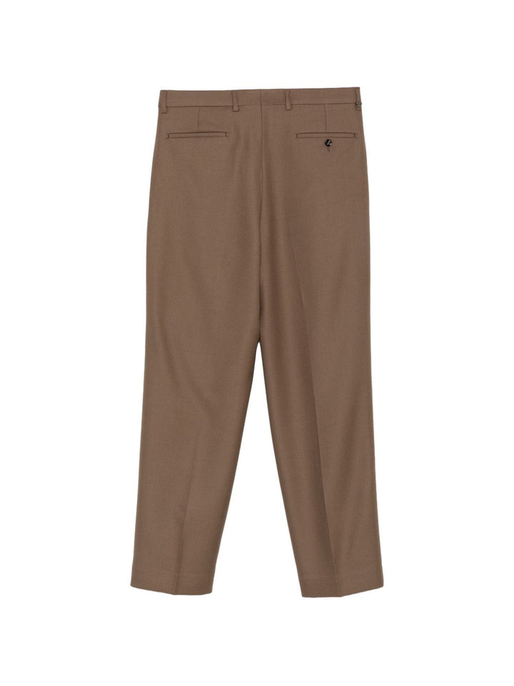 Pantaloni tabacco affusolati con pieghe 
