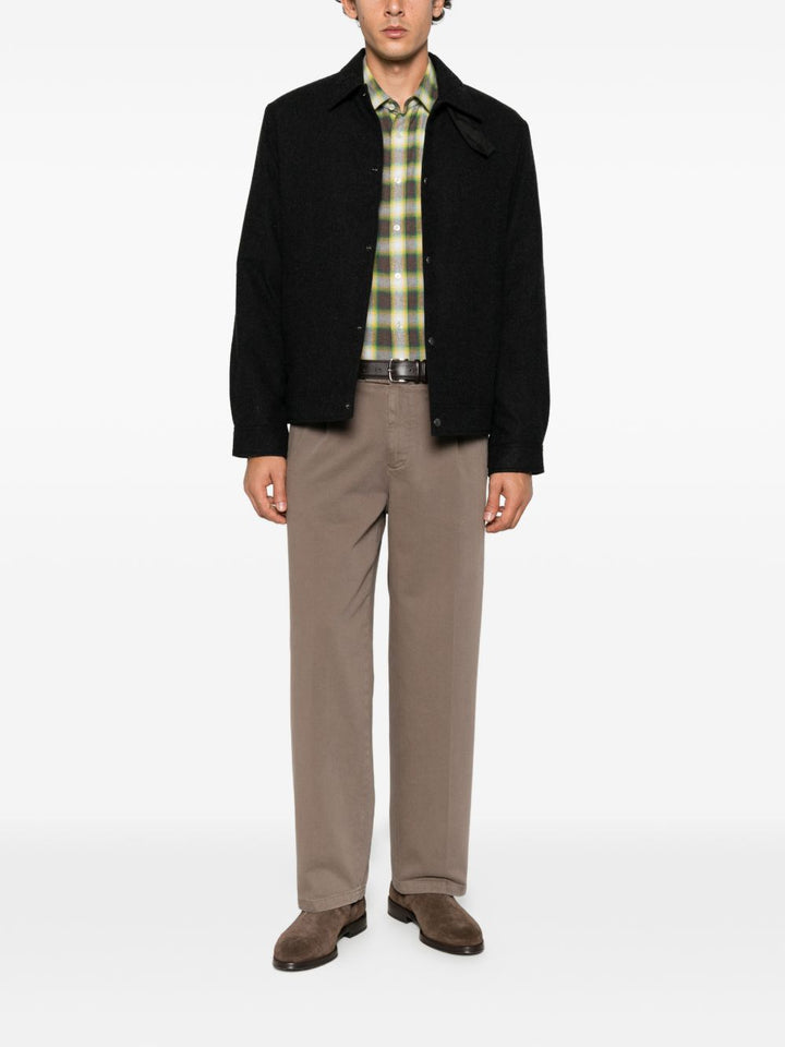 Pantaloni biscotto dritti con pieghe 