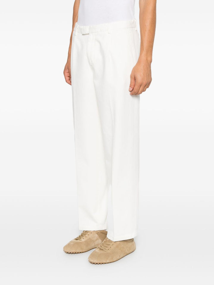 Pantaloni bianco naturale dritti con pieghe 
