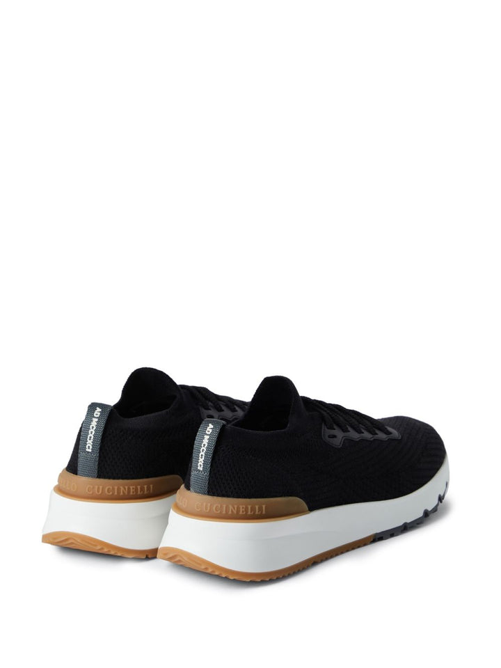 Sneaker nera 