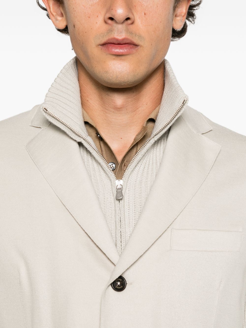Blazer sabbia in lana a coste con collo alto 