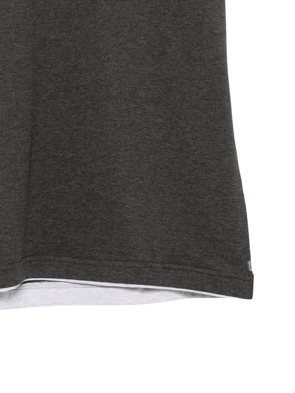 T-shirt grigio in cotone con collo alto 