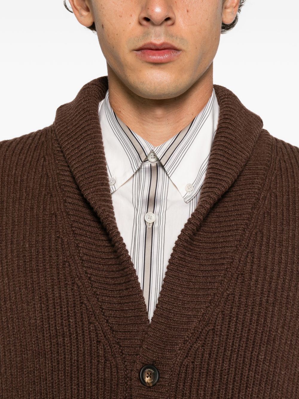 Cardigan nero a coste con collo sciallato 