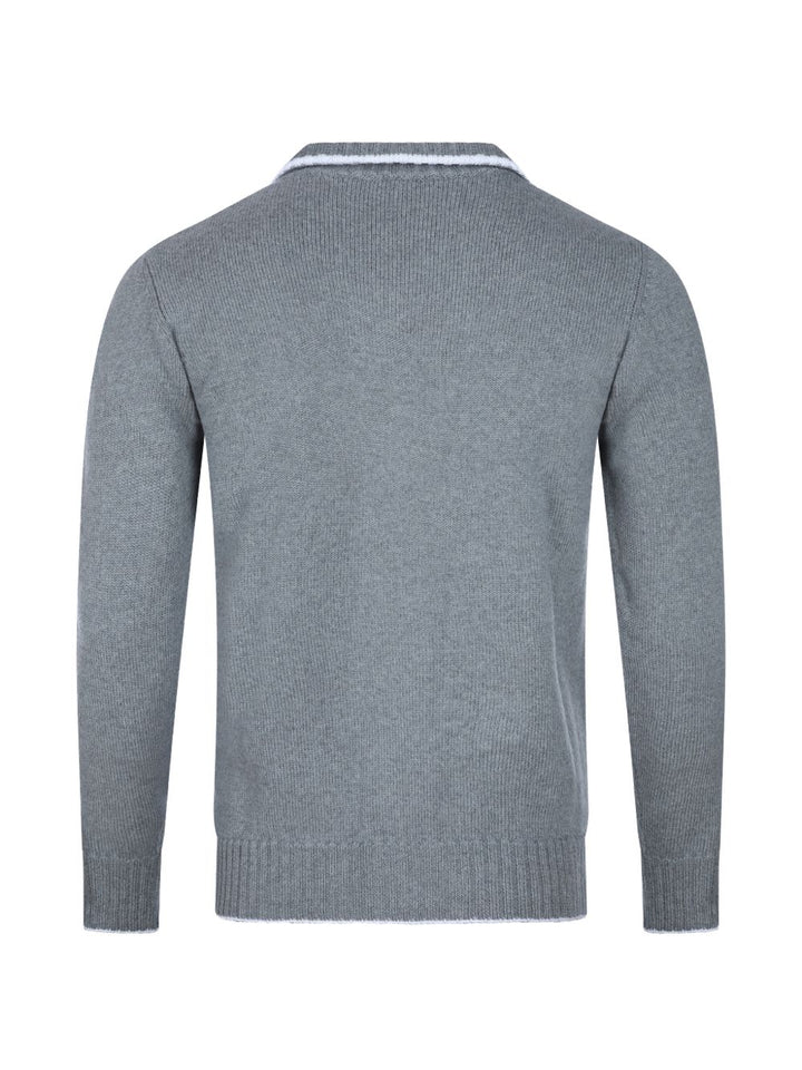 Cardigan grigio chiaro in lana con bottoni 