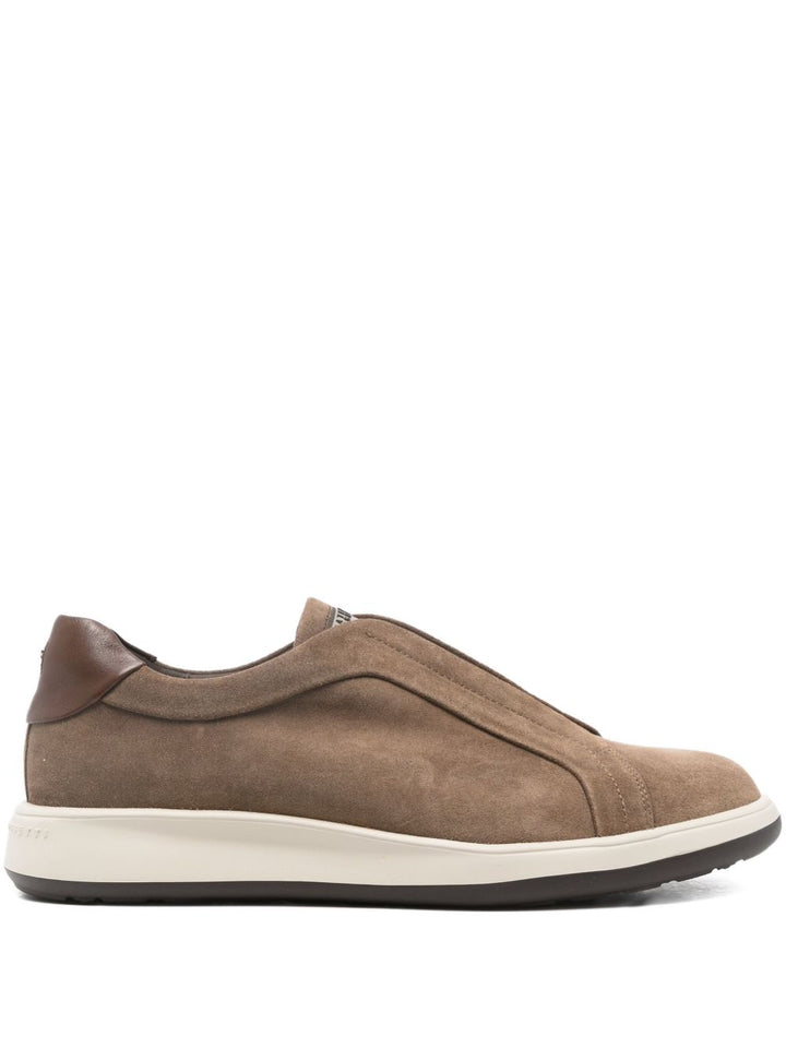 Sneakers fango in pelle scamosciata 