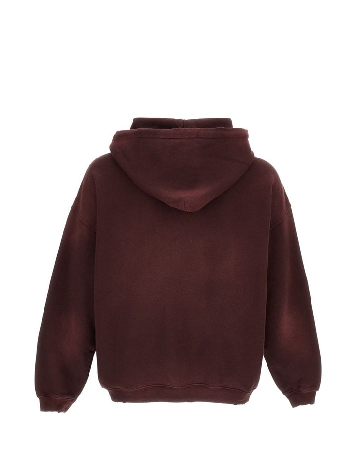 Felpa rosso vino con effetto vissuto 