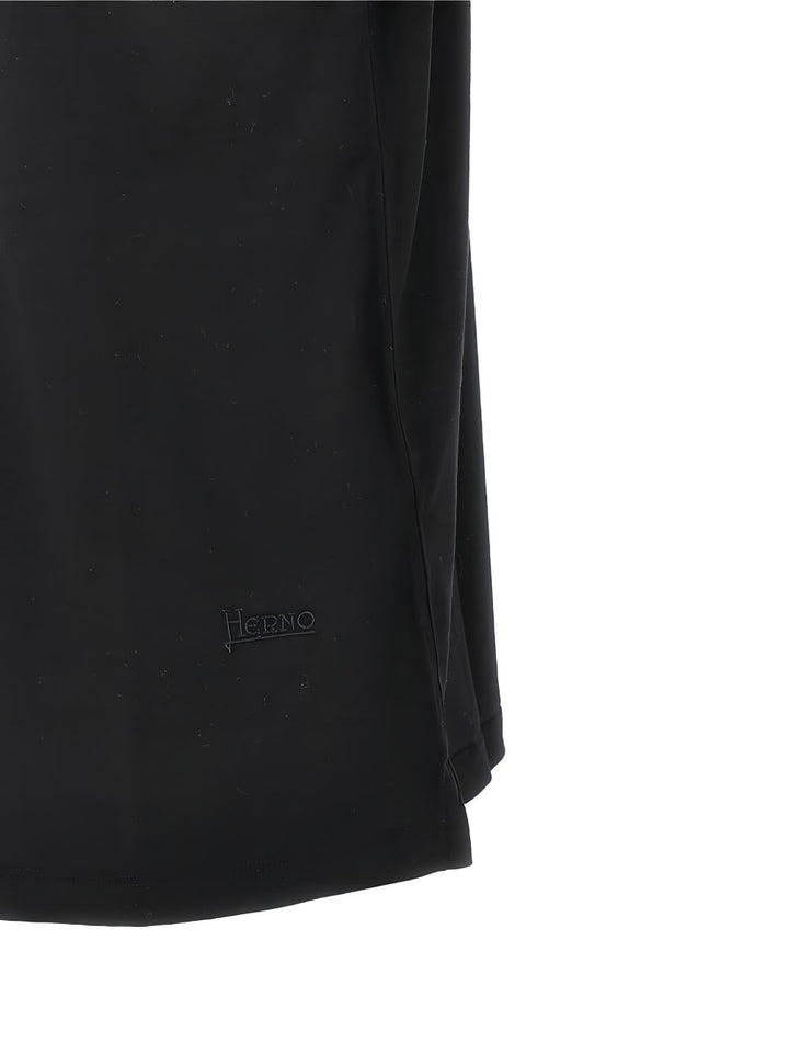 T-shirt nera girocollo 