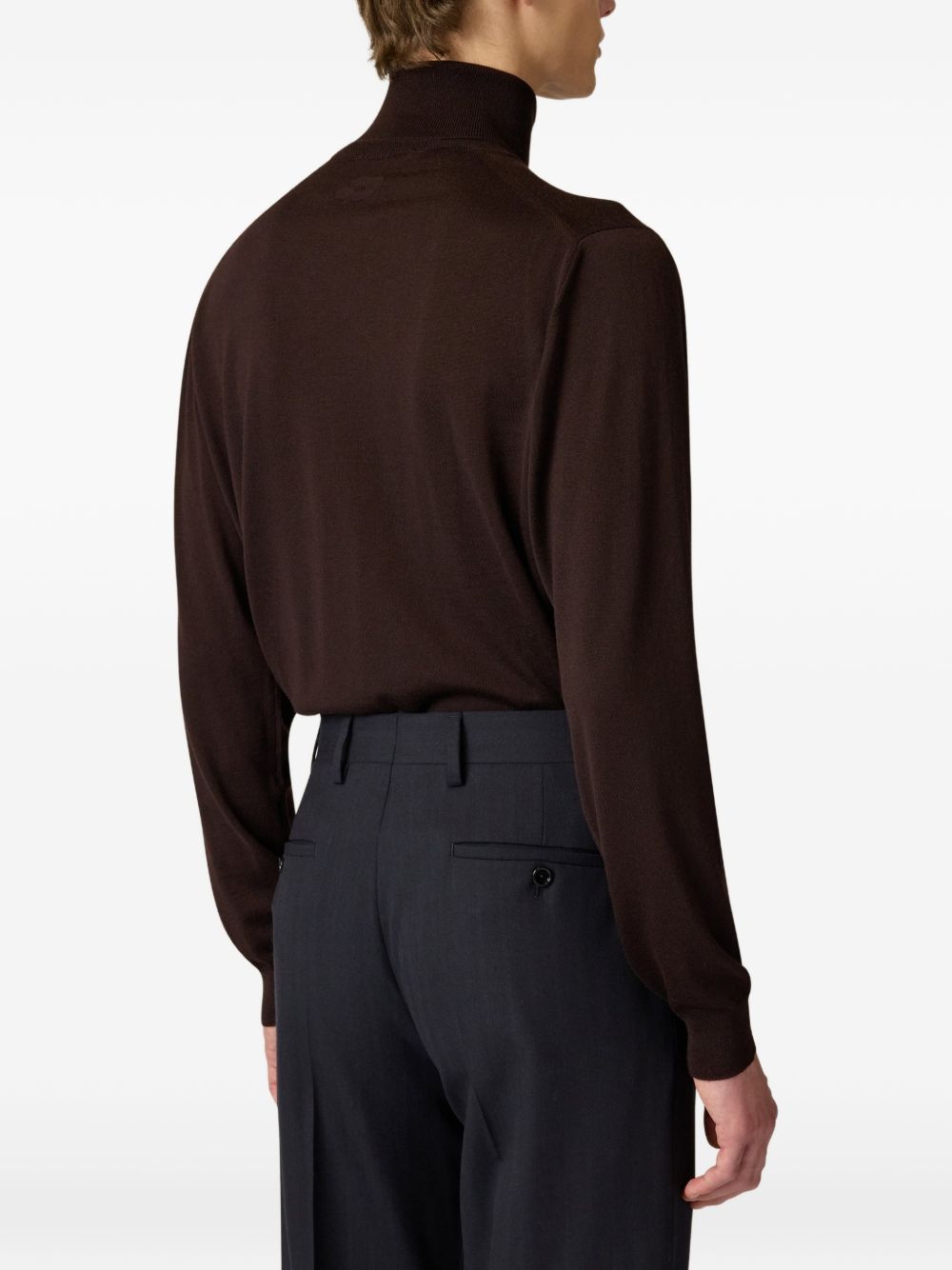 Maglione marrone in lana vergine 