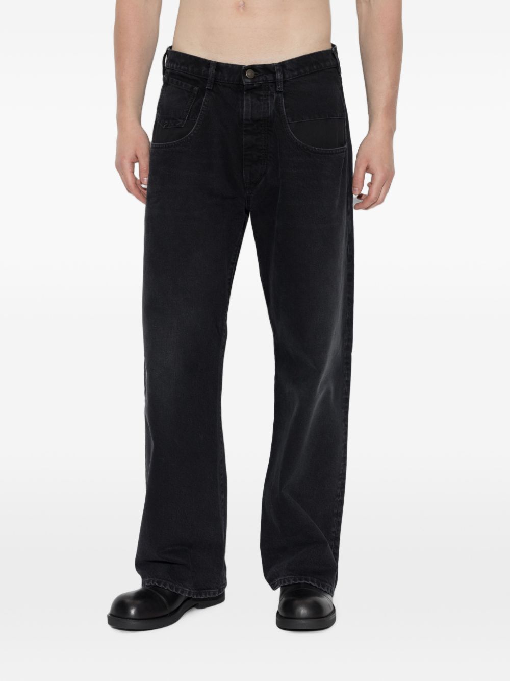 Jeans neri a gamba dritta con doppie tasche 