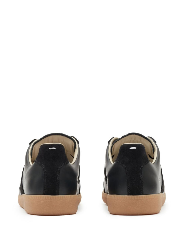 Sneakers nere Replica 