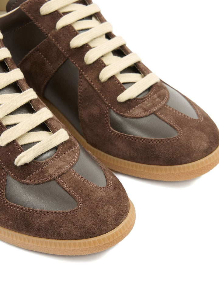 Sneaker marroni Replica 