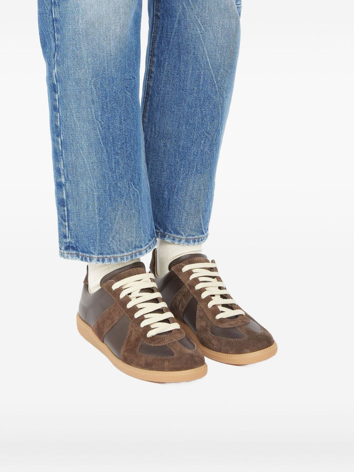 Sneaker marroni Replica 