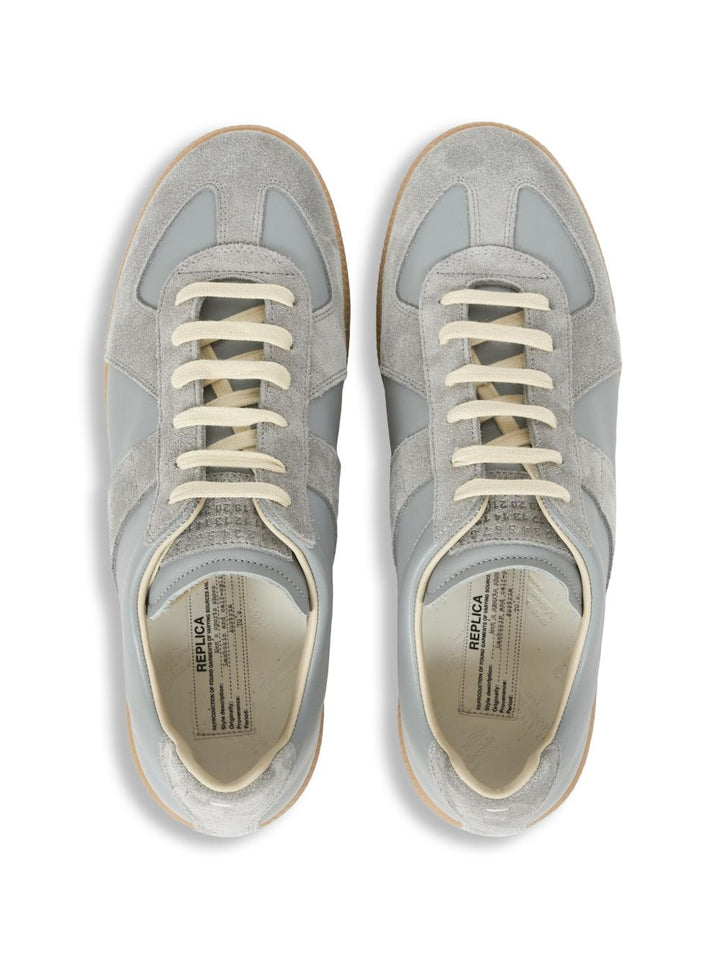 Sneakers azzurre Replica 