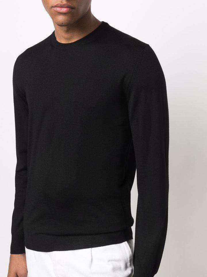 Maglione nero girocollo in lana merino 