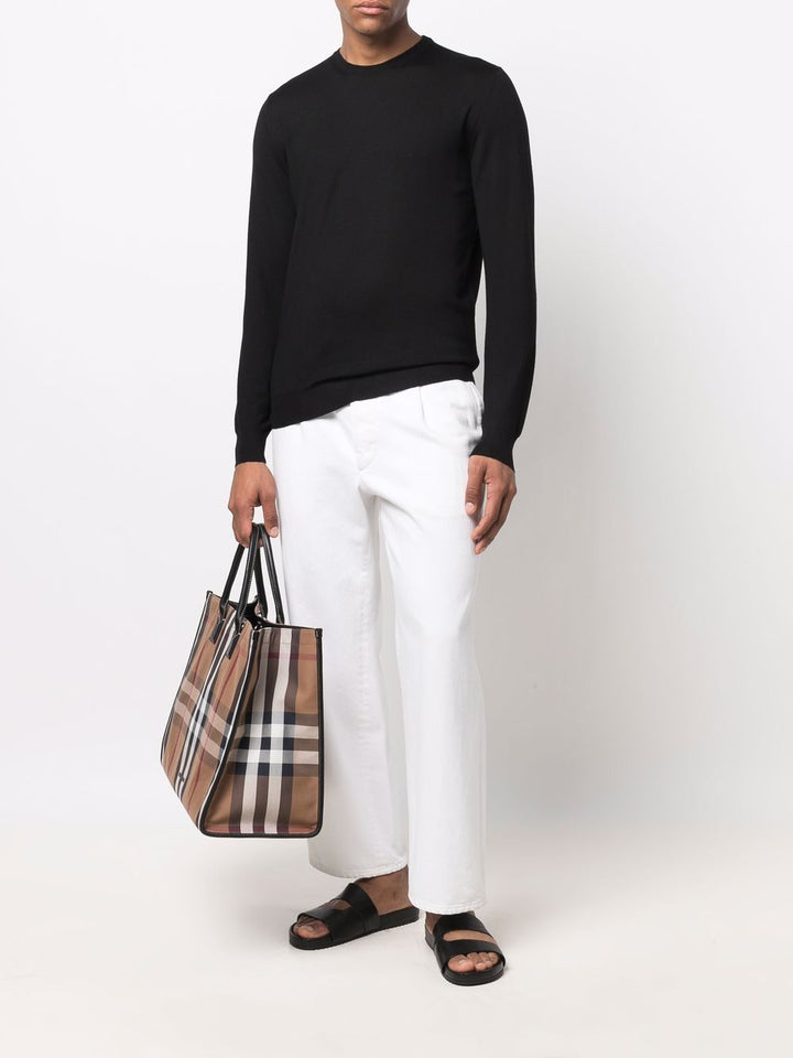 Maglione nero girocollo in lana merino 