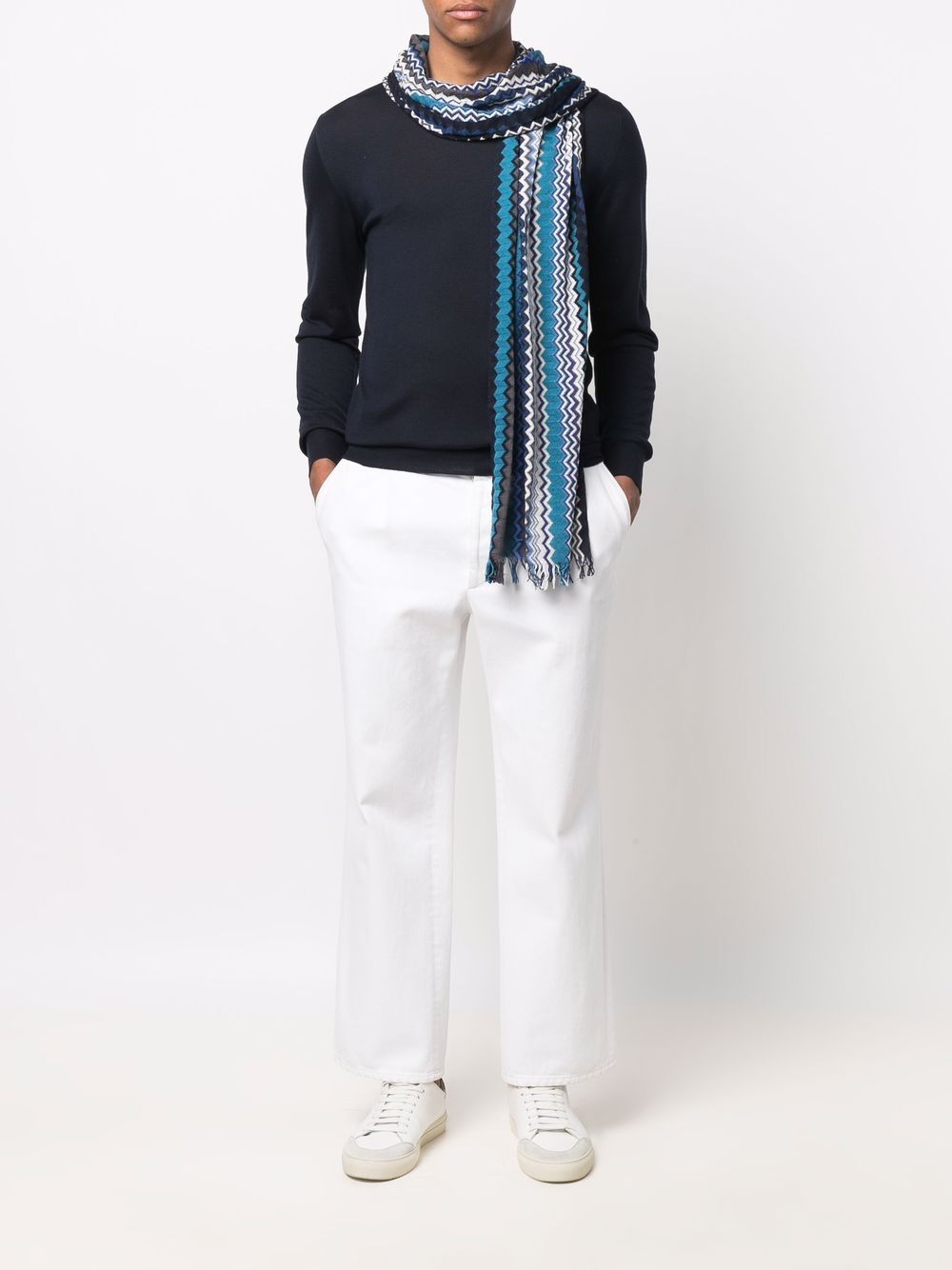 Maglione blu girocollo in lana merino 
