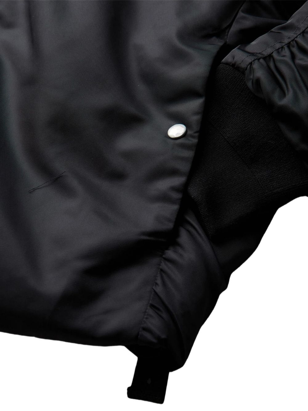 Bomber nero con ricamo Peacemaker OAM 
