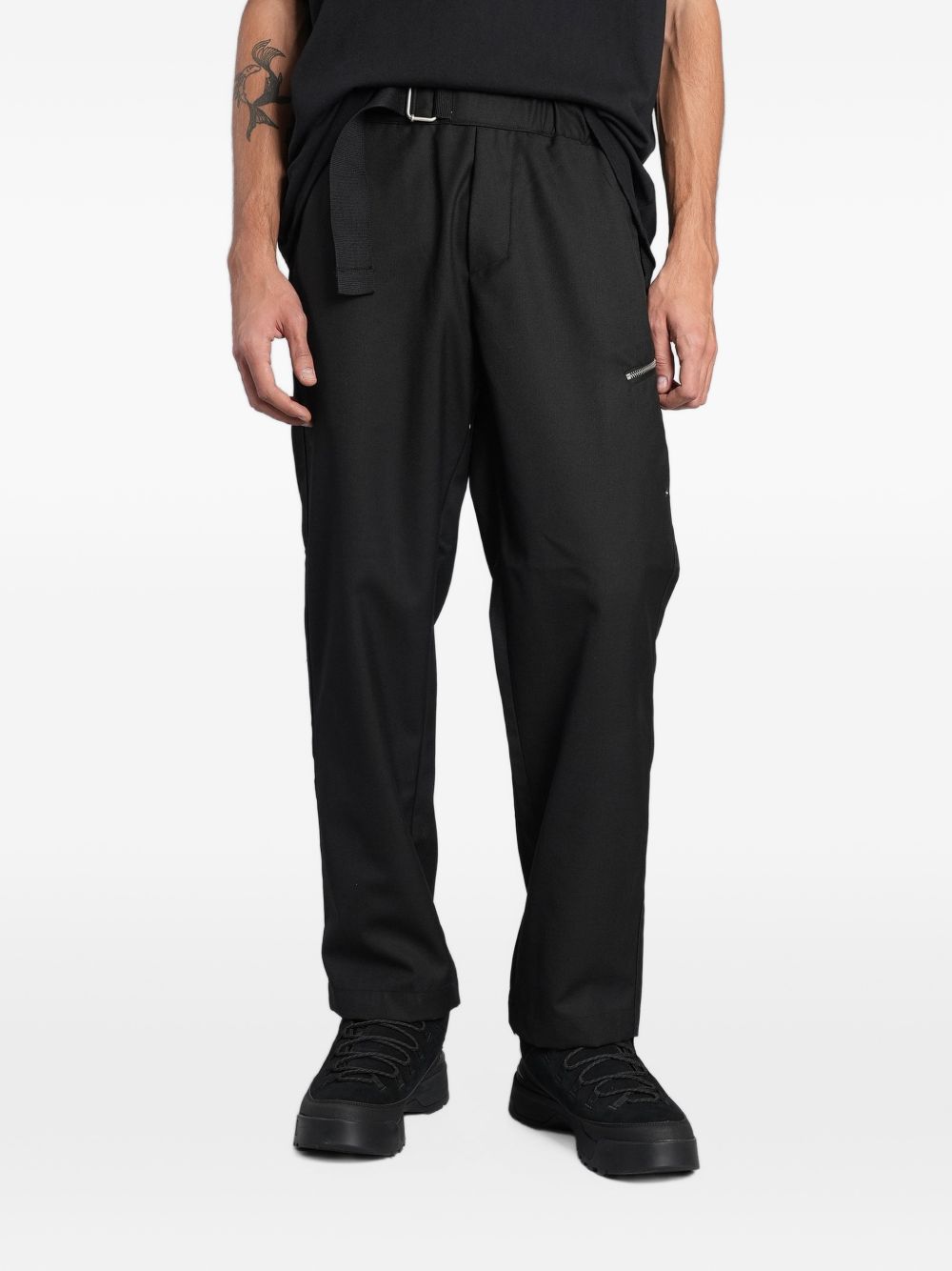 Pantaloni neri Oamc Peacemaker con cintura e zip 
