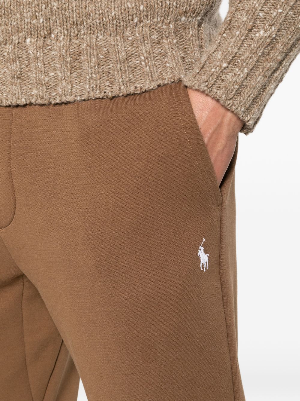 Pantaloni sportivi con logo ricamato marroni 