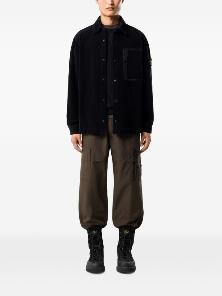 Camicia nera con design patchwork 