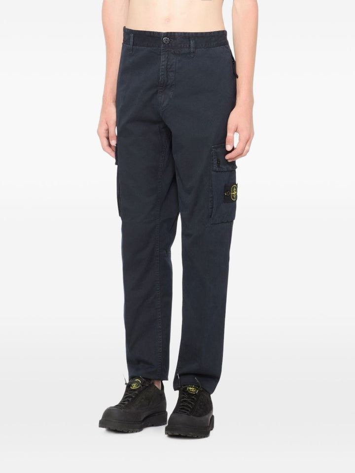 Pantaloni cargo Slim in twill di cotone biologico blu navy<BR/> 