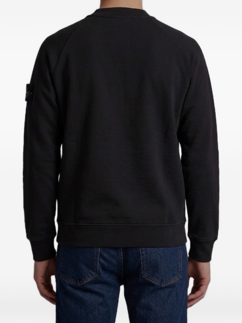 Maglione nero con maniche raglan 
