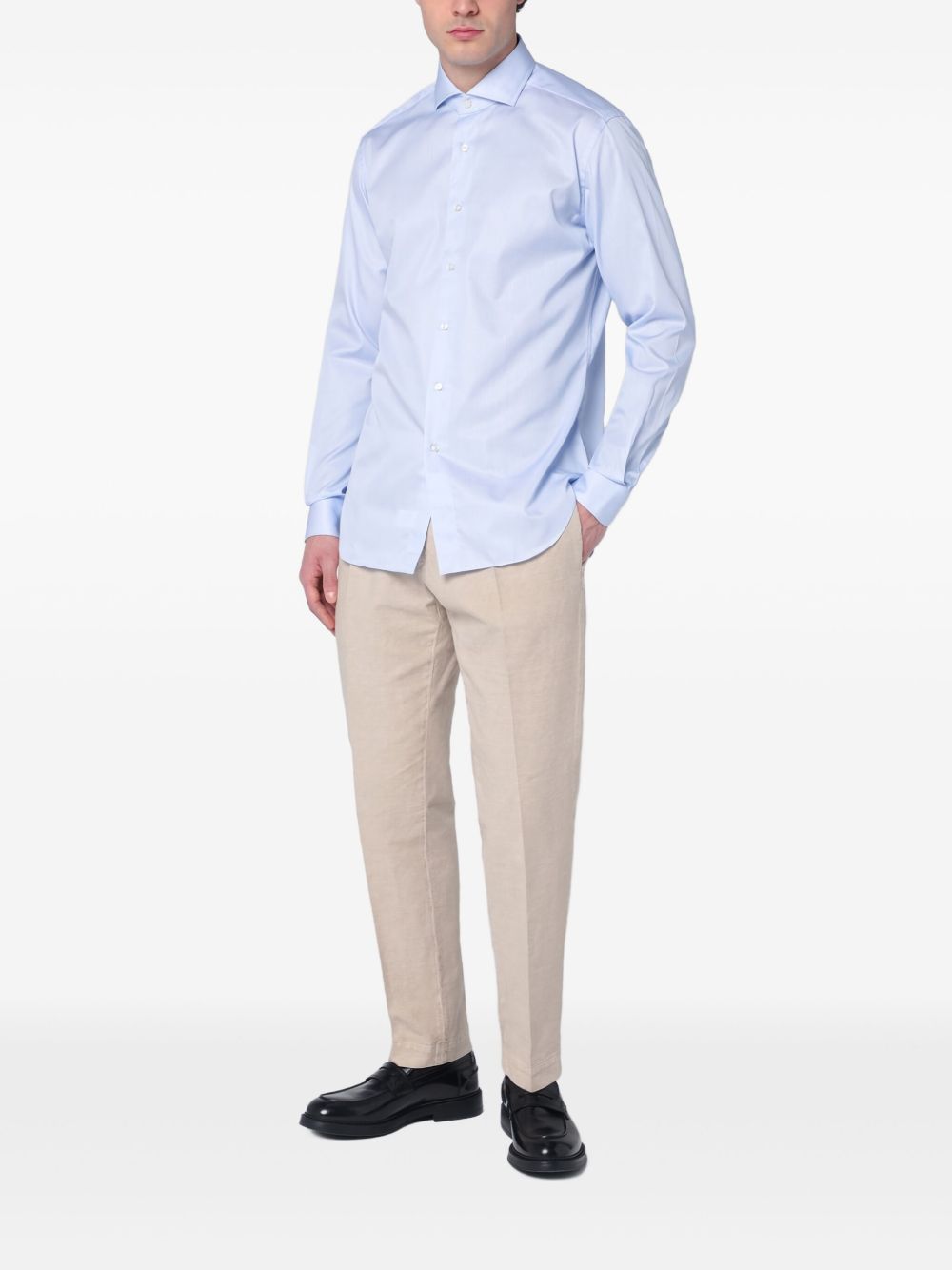 Camicia azzurra in cotone con collo alla francese 