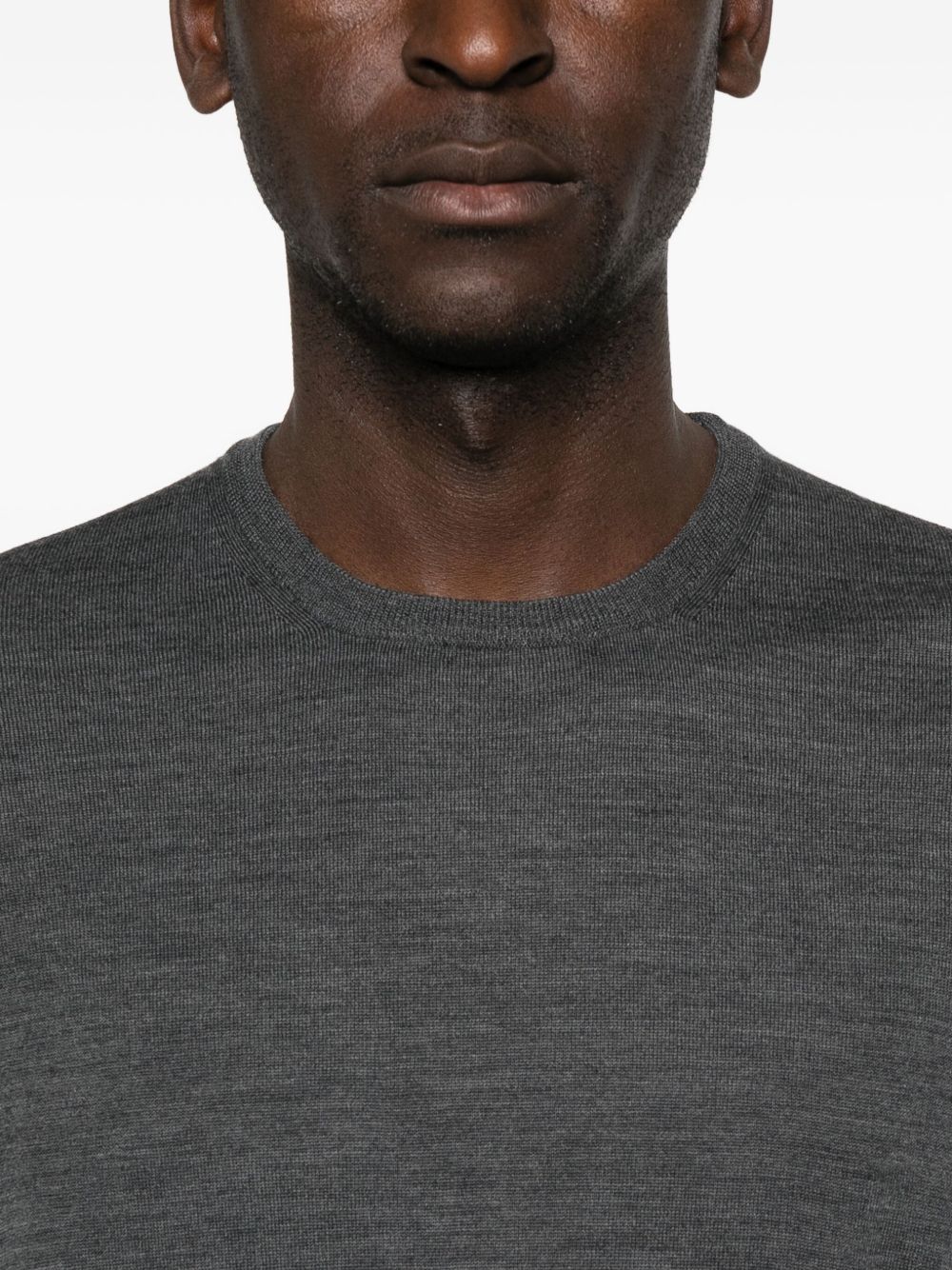 Maglione girocollo grigio 
