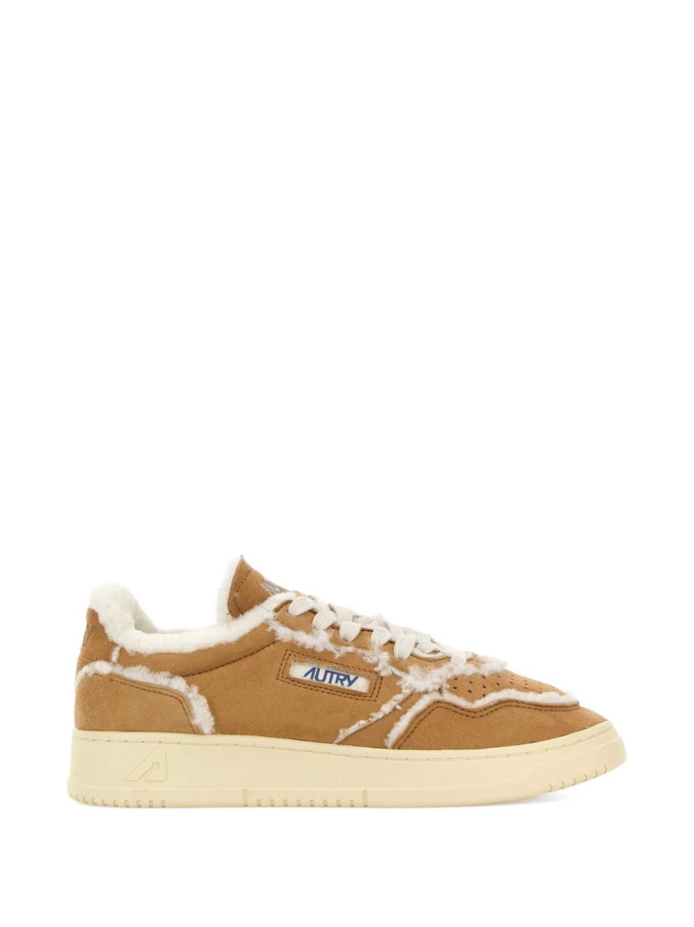 Sneakers medalist 