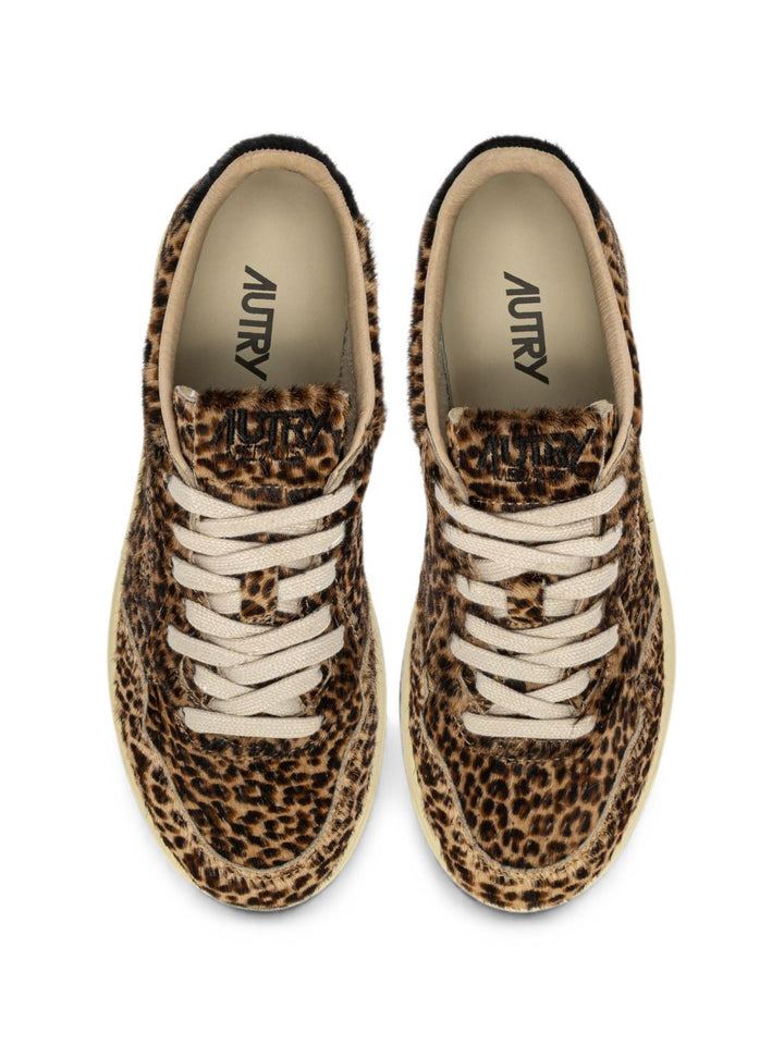Sneakers medalist in cavallino 