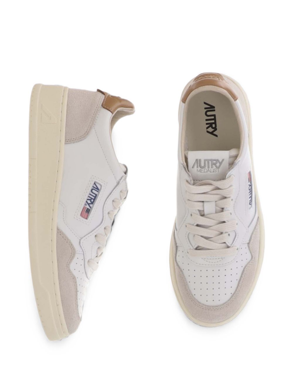 Sneakers medalist 