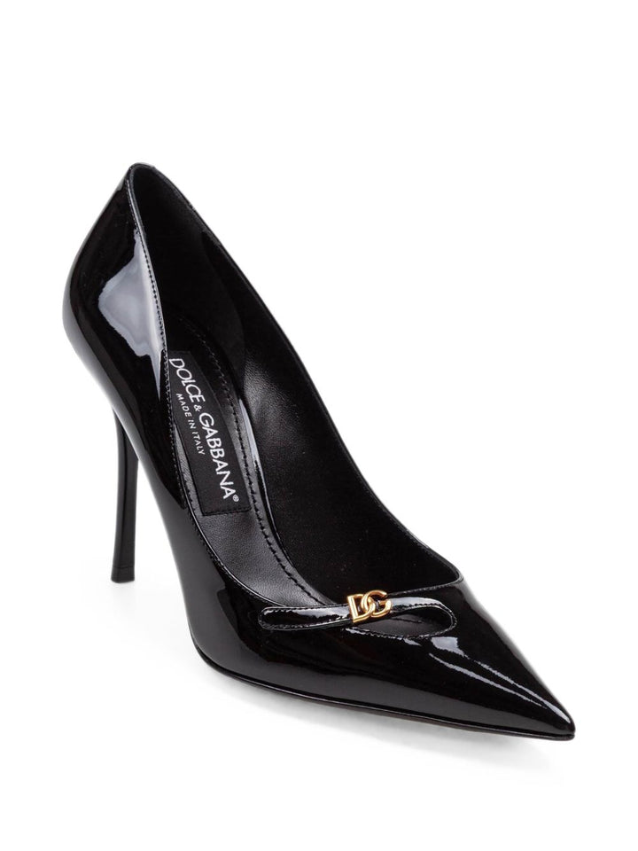 Pumps in pelle verniciata 