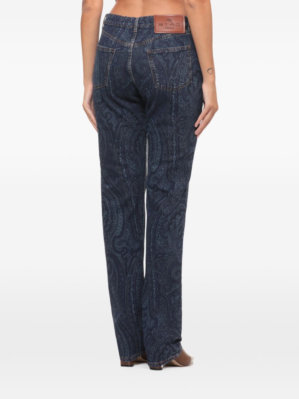 Jeans con stampa paisley 