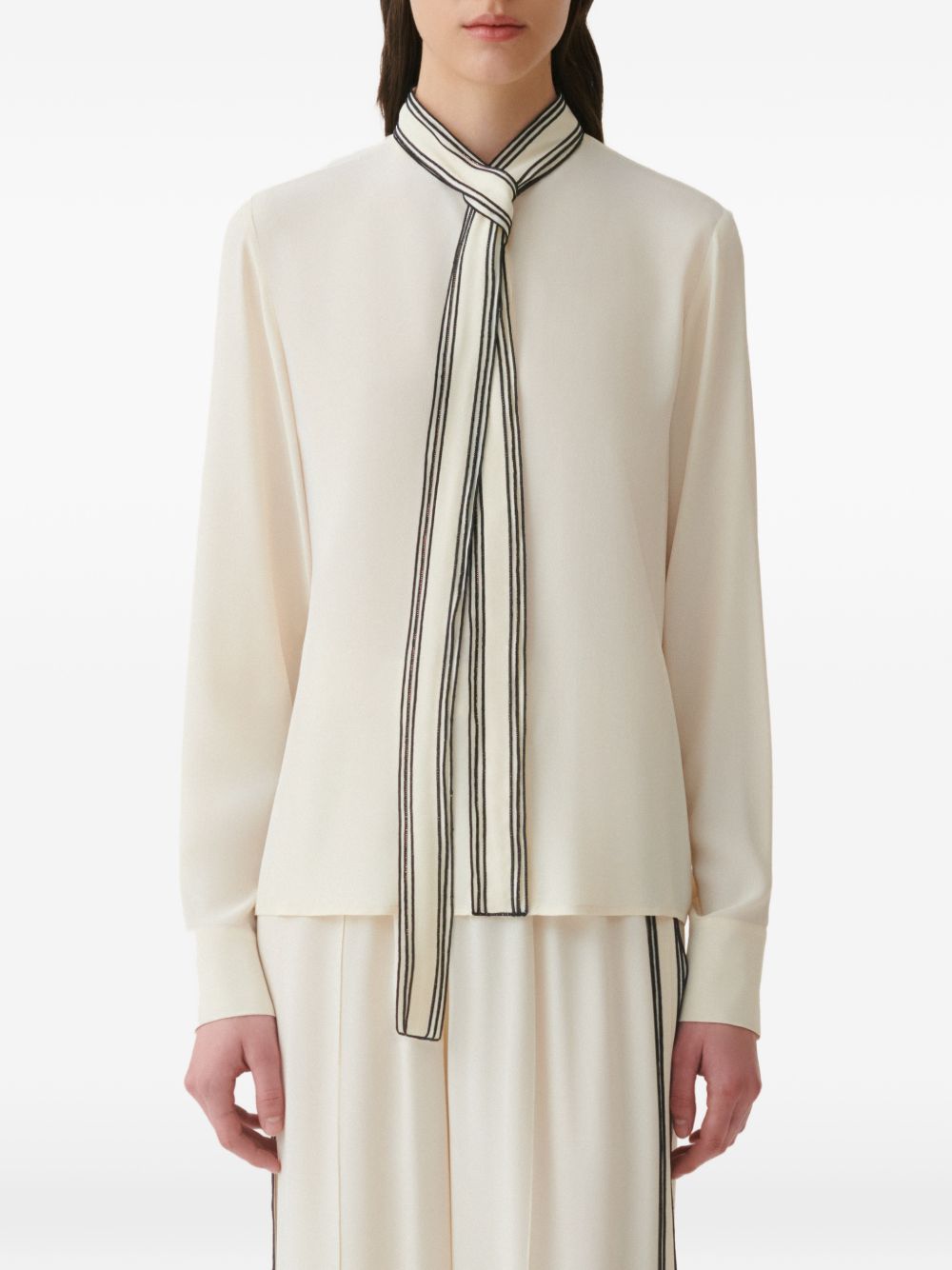 Blusa con dettaglio 