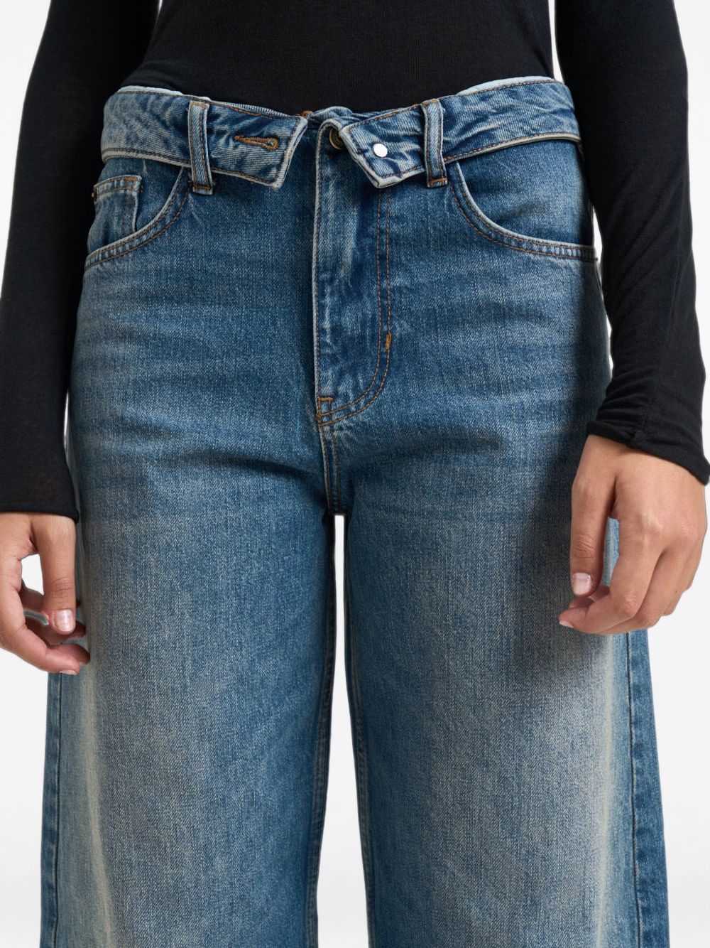 jeans a gamba larga con dettagli a zip di liu jo. 