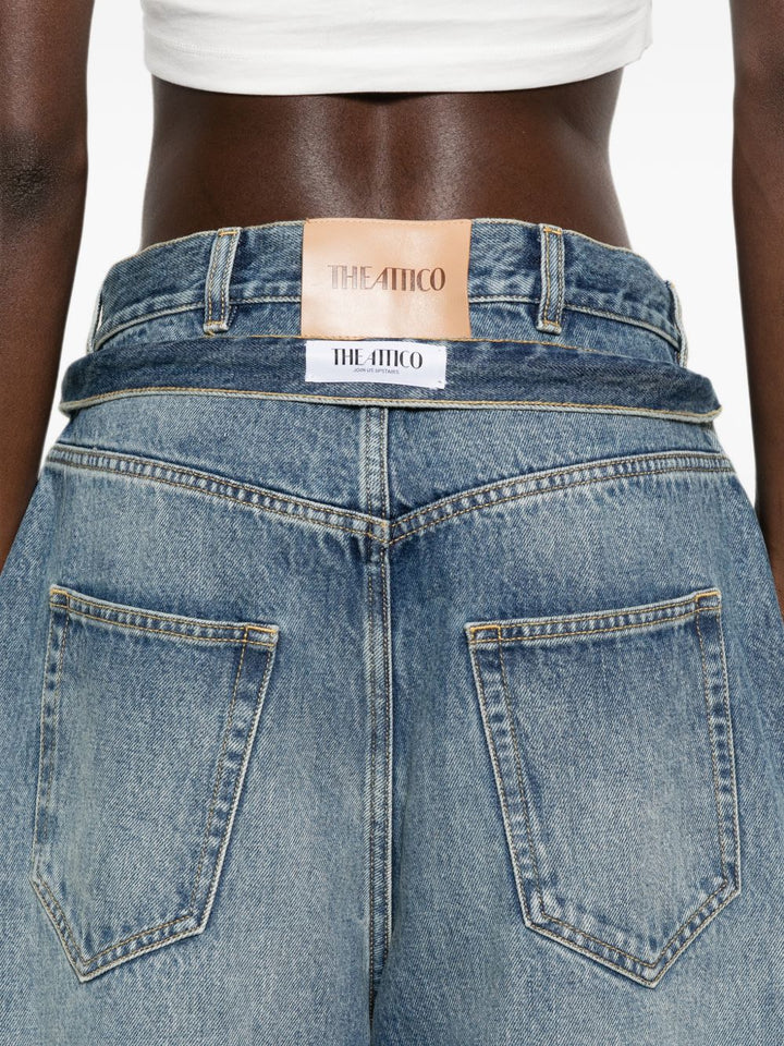 Jeans ampi con doppia vita 