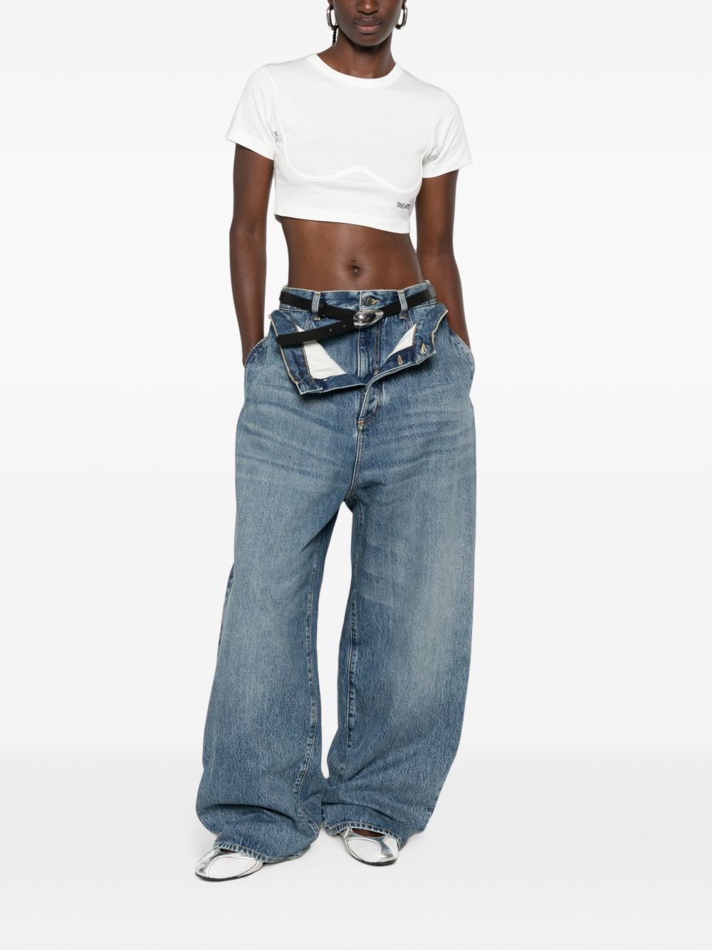 Jeans ampi con doppia vita 