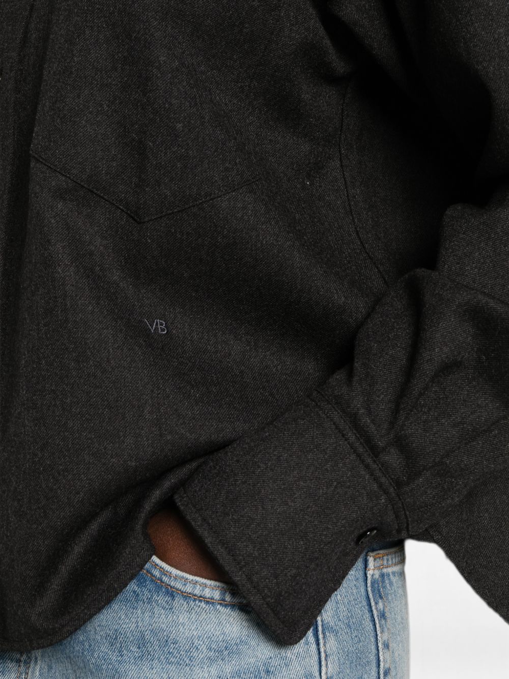 Camicia crop con ricamo 