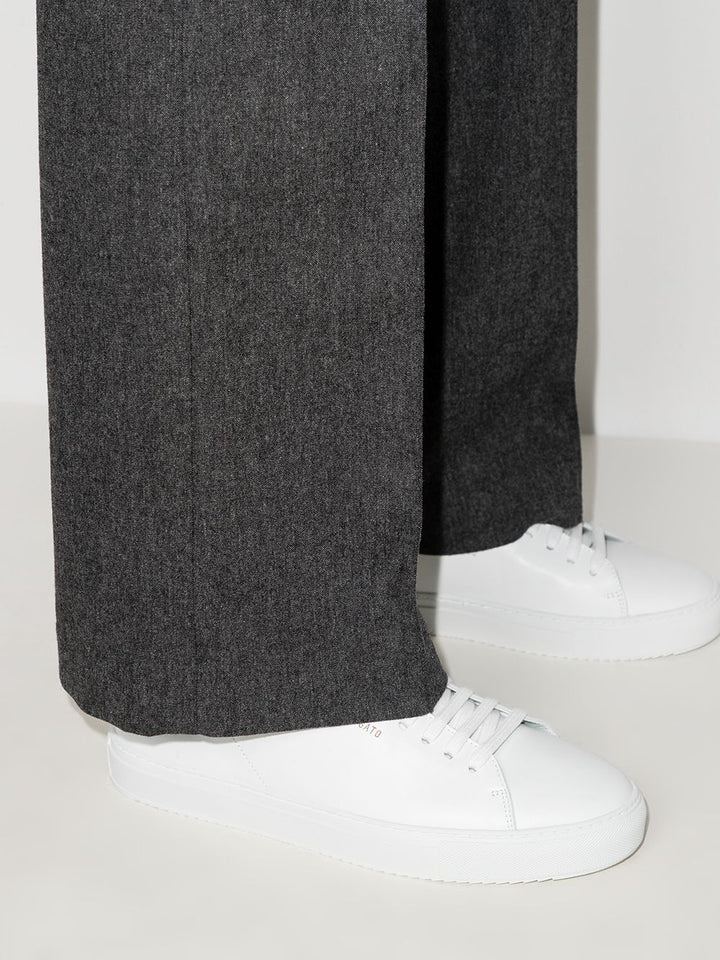 Sneakers con lacci bianche 