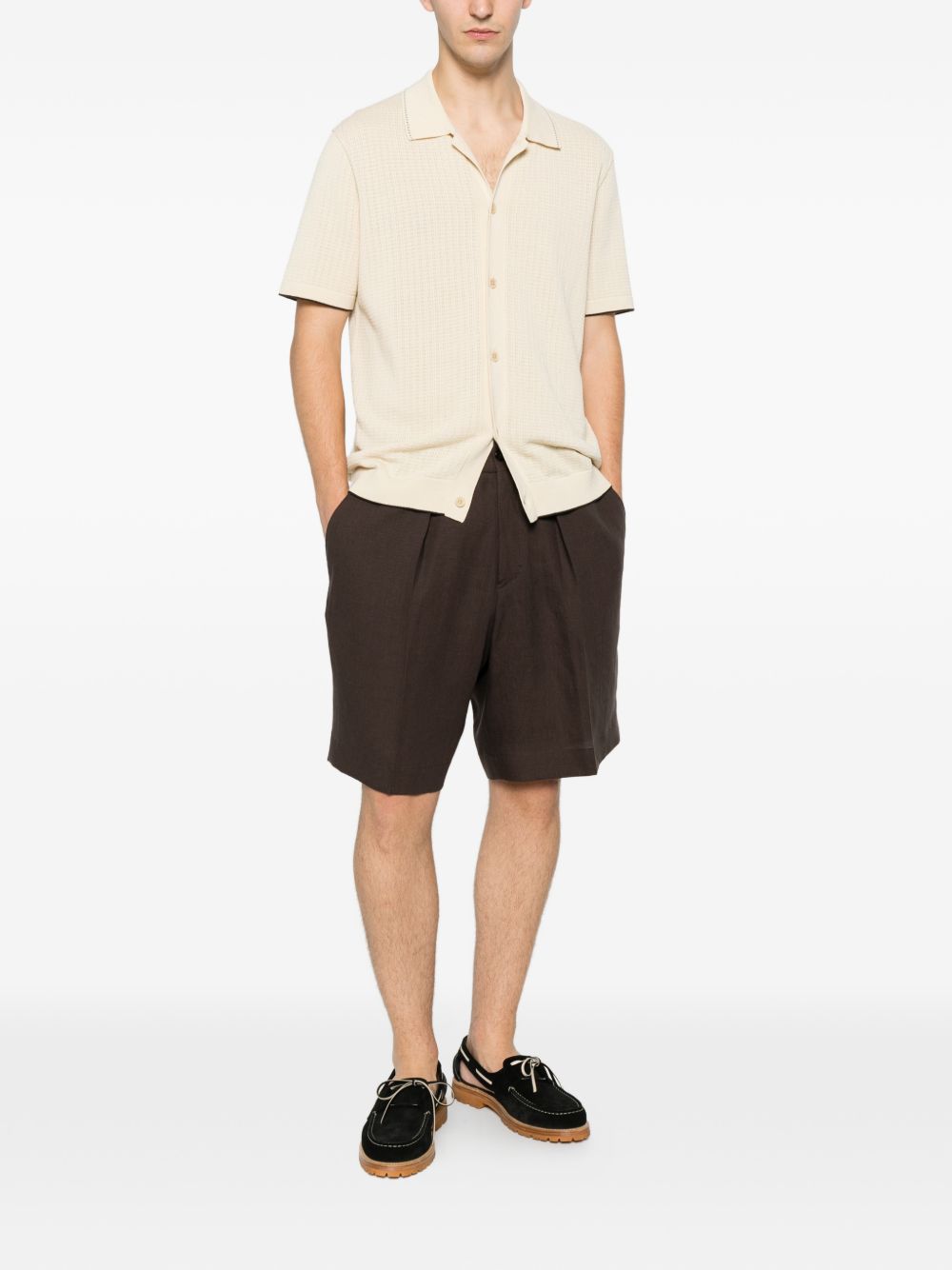 Shorts con pinces cacao 