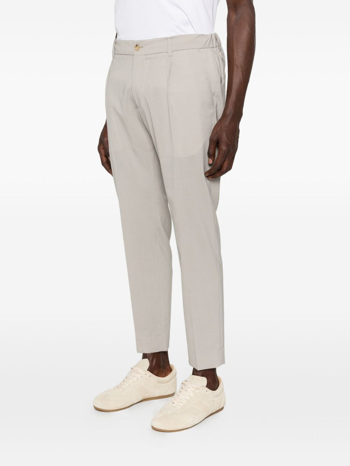 Pantaloni slim fit mastice 
