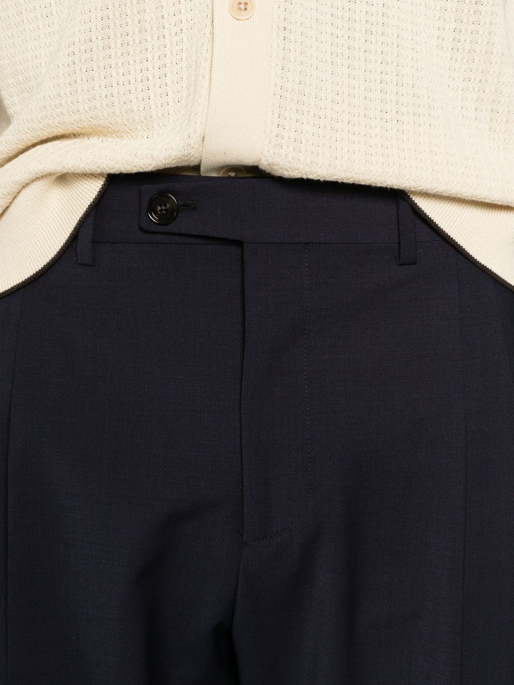 Pantaloni blu scuro con risvolto 