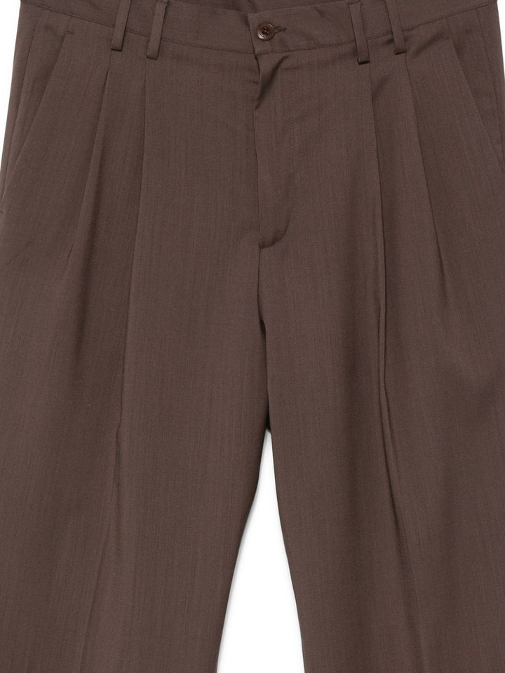 Pantaloni sartoriali marroni con pieghe 