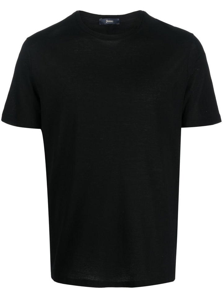 T-shirt nera 