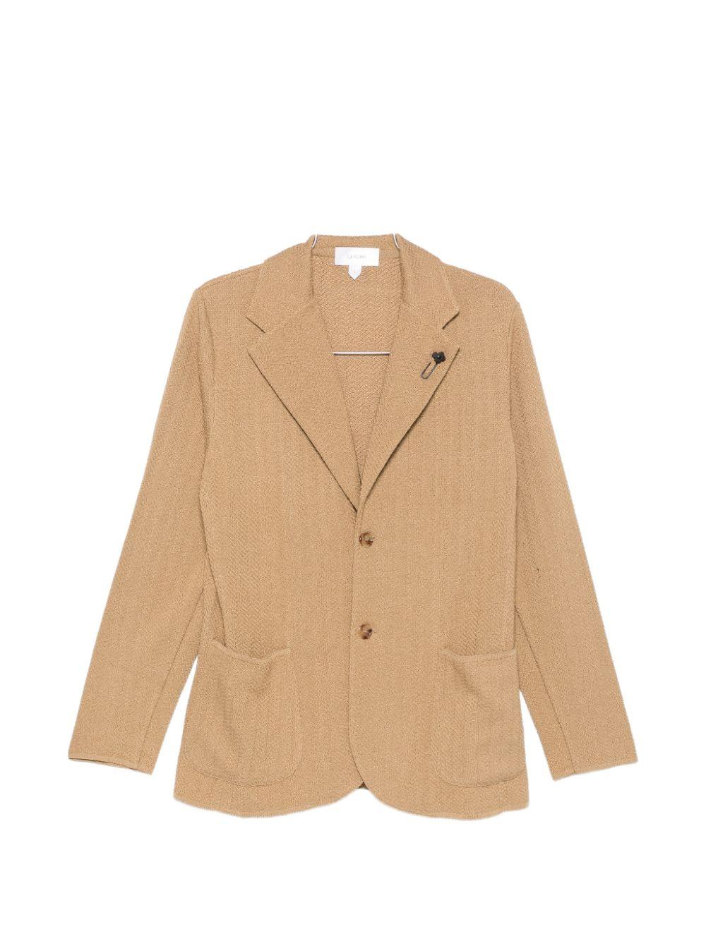 Blazer senape con spilla fiore 