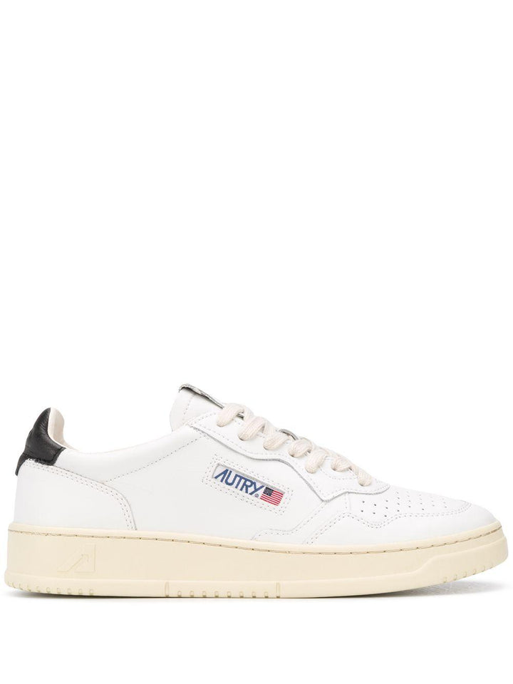 Sneakers bianche Medalist con tallone a contrasto 